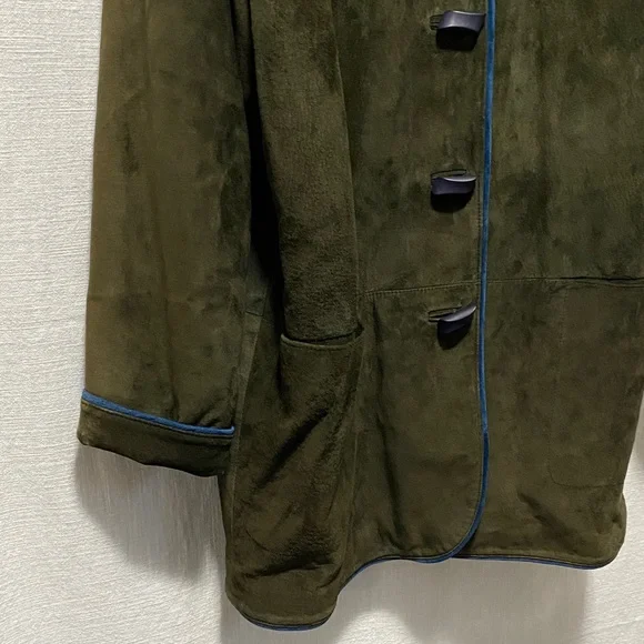 Vintage Danier Green Suede Coat - Picture 4 of 16